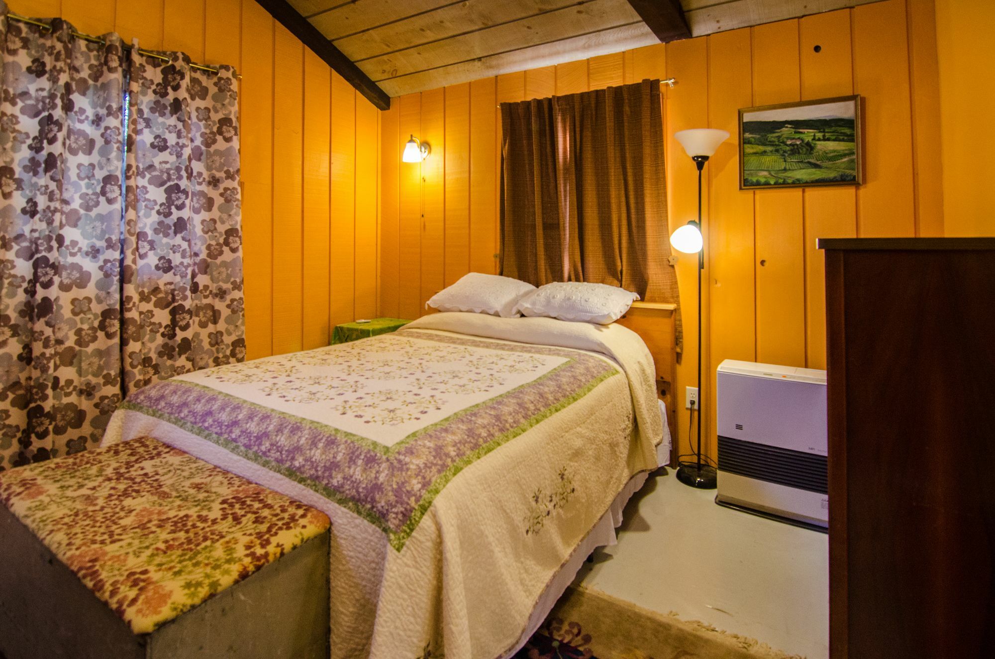 Inn At Charlotte B&B Burlington Buitenkant foto